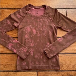 Lululemon Swiftly Tech Long Sleeve 2.0 Race Length Sz 2 Roast Brown Brier Rose